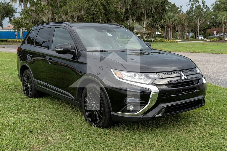 Mitsubishi Outlander – 7 Lugares