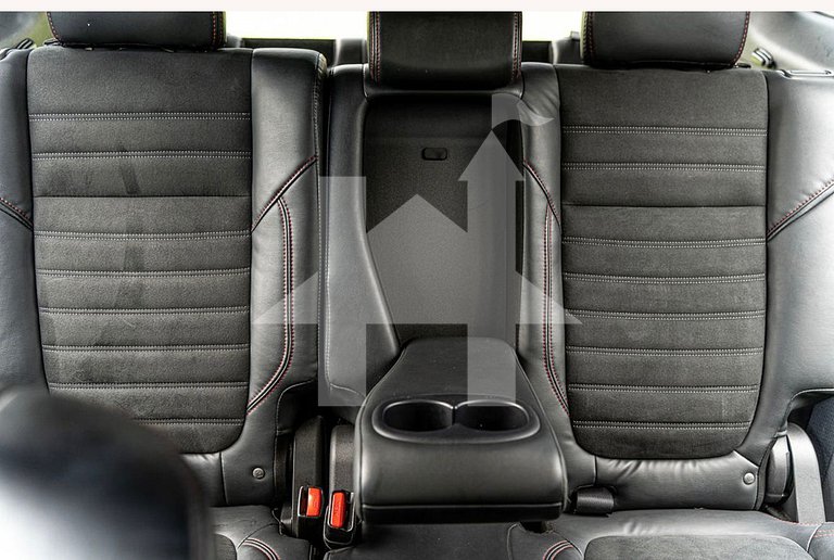 Mitsubishi Outlander – 7 Lugares