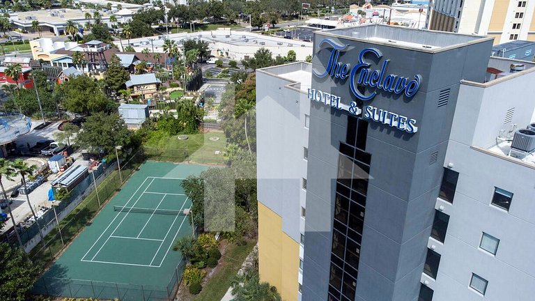 Enclave Studio – Pools, Gym & Great Location