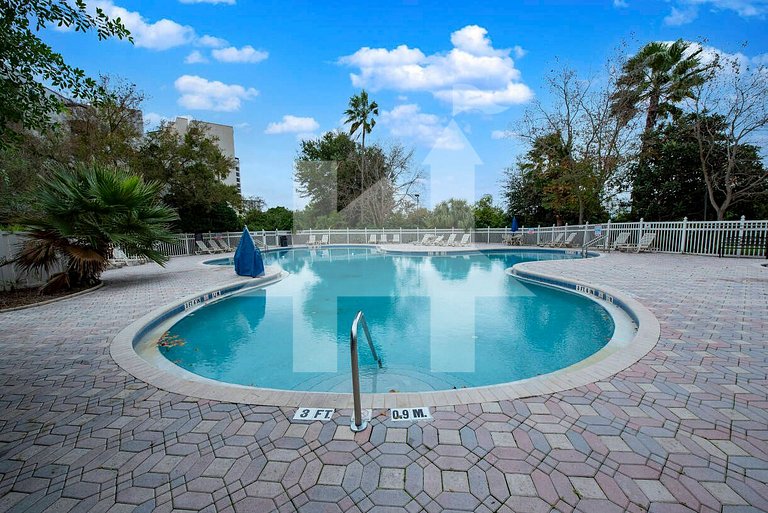 Enclave Studio – Pools, Gym & Great Location