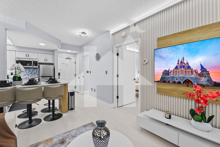 StaySky Orlando | Family Suite w/ Kitchen