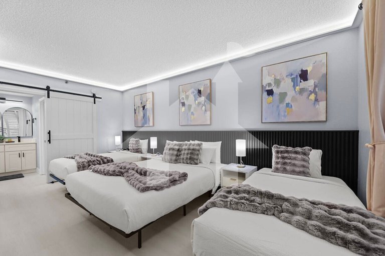 StaySky Orlando | Family Suite w/ Kitchen