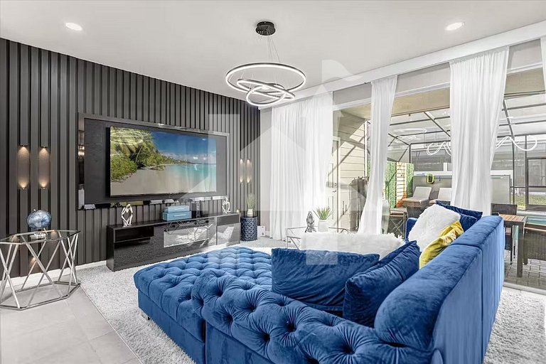 Vacation Home Near Disney, 5 bedrooms