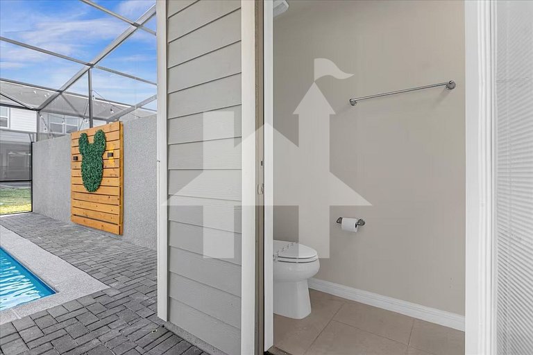 Vacation Home Near Disney, 5 bedrooms