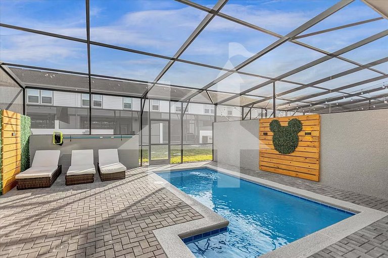 Vacation Home Near Disney, 5 bedrooms