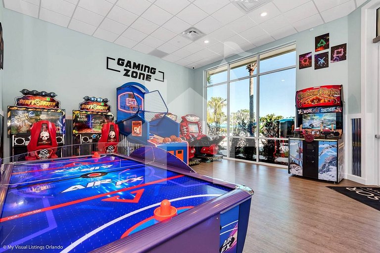 Vacation Home Near Disney, 5 bedrooms