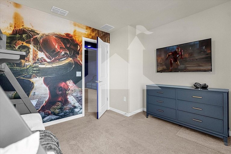 Vacation Home Near Disney, 5 bedrooms