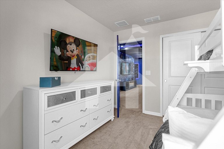 Vacation Home Near Disney, 5 bedrooms