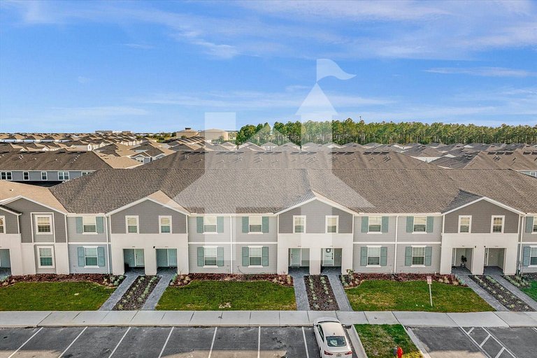 Vacation Home Near Disney, 5 bedrooms
