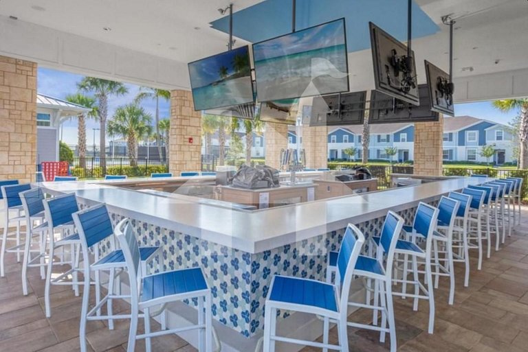 Vacation Home Near Disney, 5 bedrooms