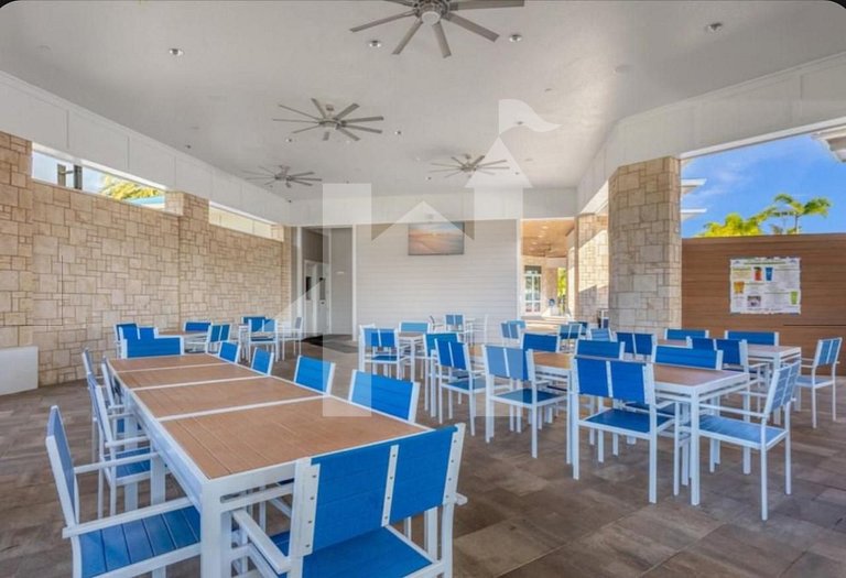 Vacation Home Near Disney, 5 bedrooms