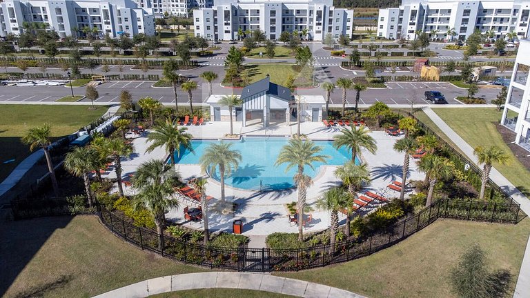 Family Home at Storey Lake w/ Pool