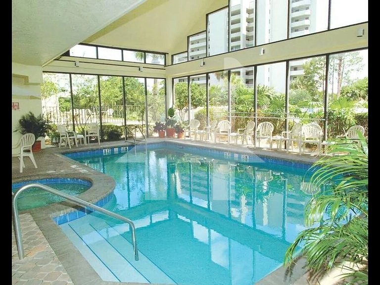 Cozy Retreat at The Enclave Suites
