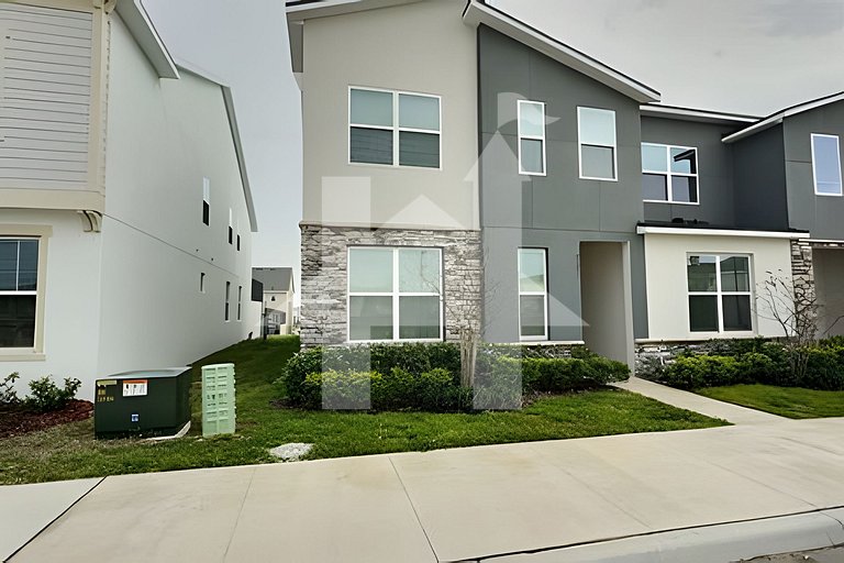 Vacation Home Near Disney, 6 bedrooms