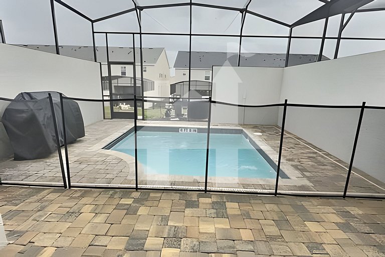 Vacation Home Near Disney, 6 bedrooms