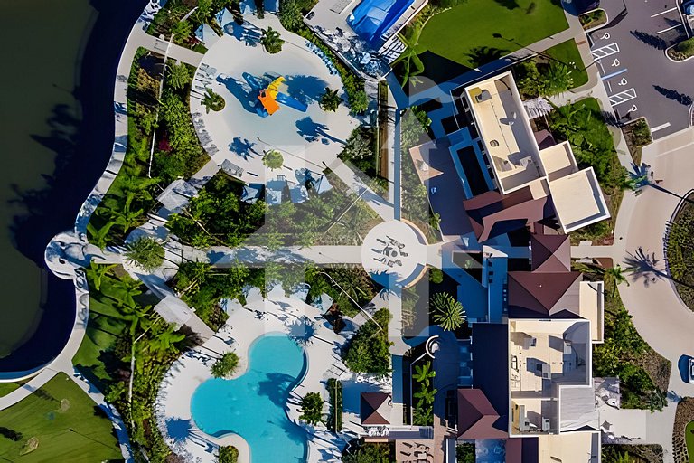 Vacation Home Near Disney, 6 bedrooms
