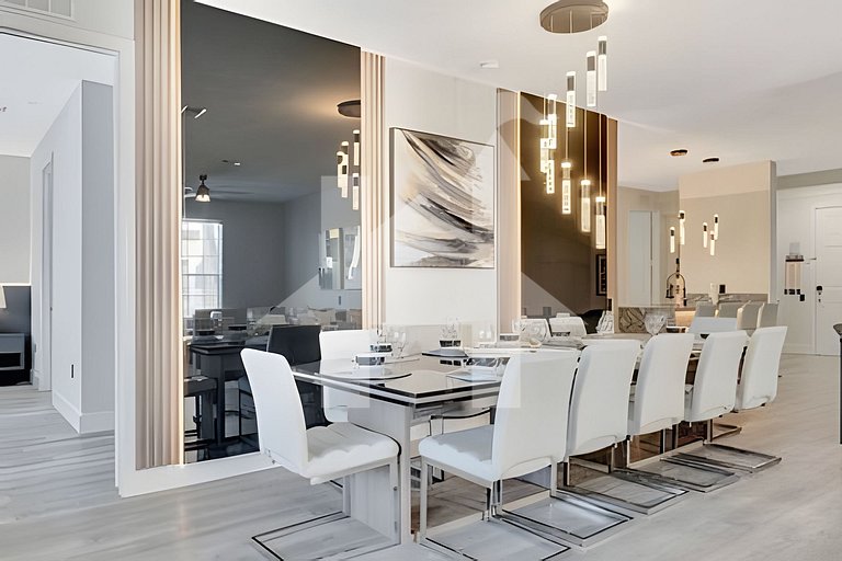 Vacation Home Near Disney, 4 bedrooms