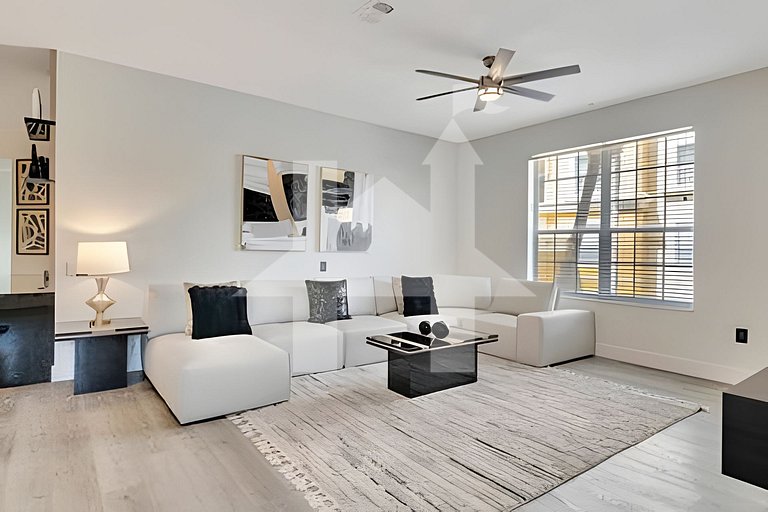 Vacation Home Near Disney, 4 bedrooms