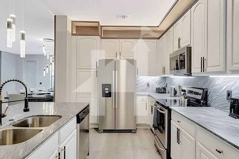 Vacation Home Near Disney, 4 bedrooms