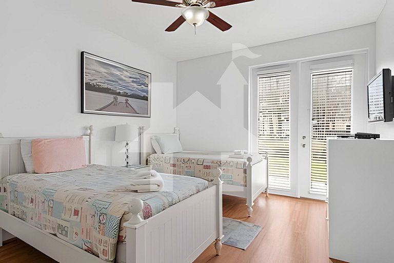 Stylish 3BR Townhome Near Epic Park & Universal