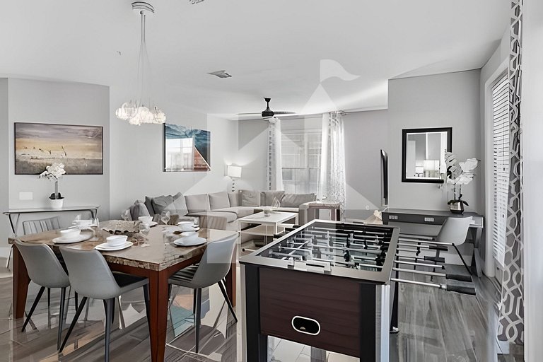 Townhouse Moderna 4Q — Perto da Universal