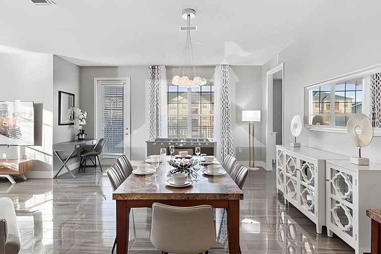 Modern 4BR Townhouse at Vista Cay Resort
