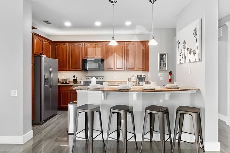 Townhouse Moderna 4Q — Perto da Universal