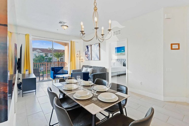 Modern 3-Bedroom at Vista Cay Resort