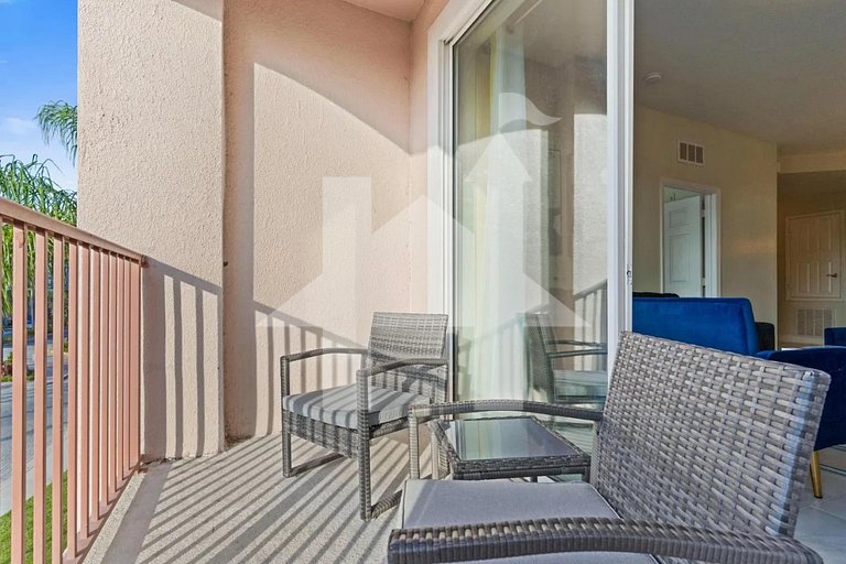 Modern 3-Bedroom at Vista Cay Resort