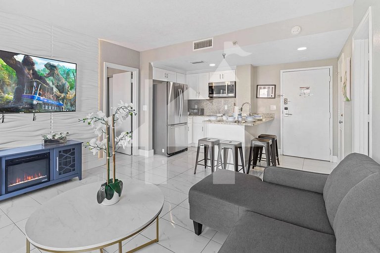 Modern 2BR Retreat at The Enclave