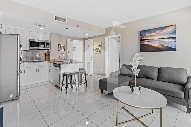Modern 2BR Retreat at The Enclave