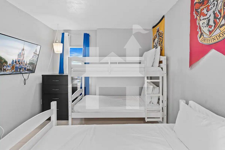 Modern 2-Bedroom Enclave Condo Retreat