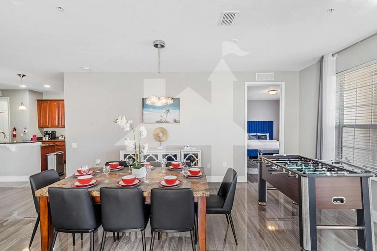 Modern 3-Bedroom Escape at Vista Cay