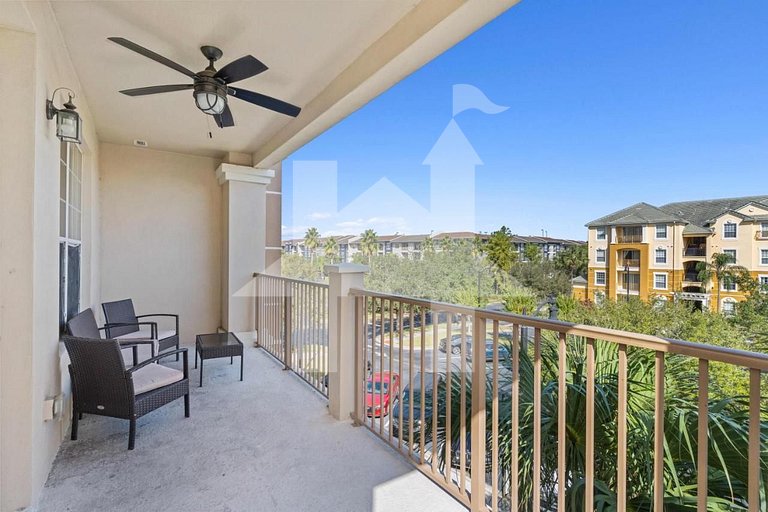 Modern 3-Bedroom Escape at Vista Cay