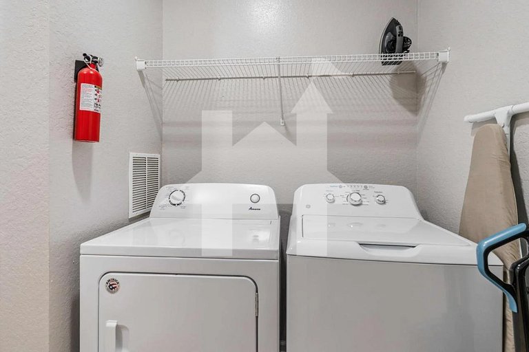 Modern 3-Bedroom Escape at Vista Cay