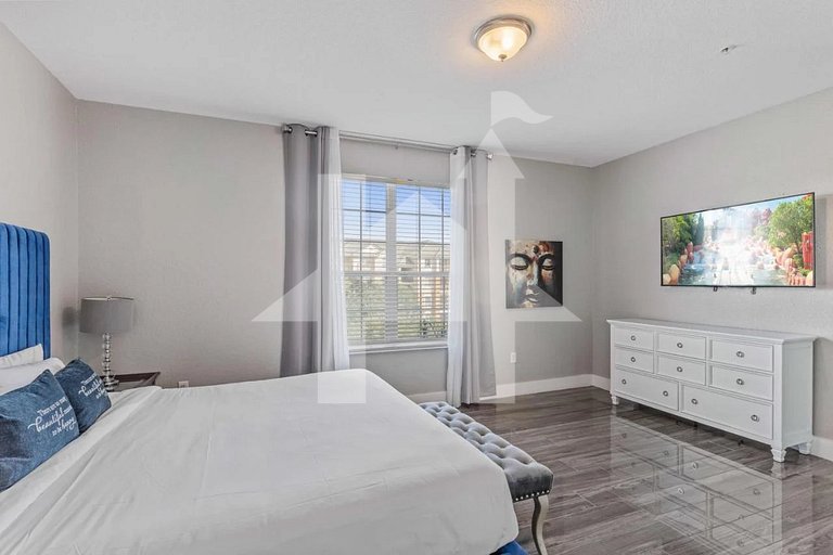 Modern 3-Bedroom Escape at Vista Cay