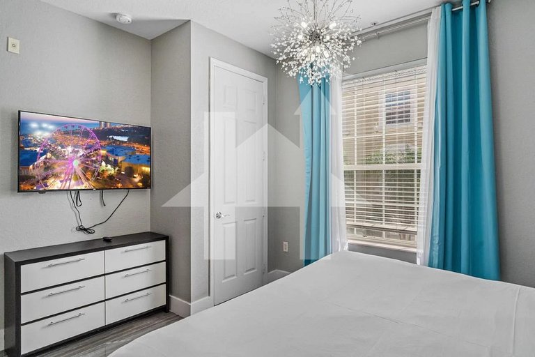 Modern 3-Bedroom Escape at Vista Cay