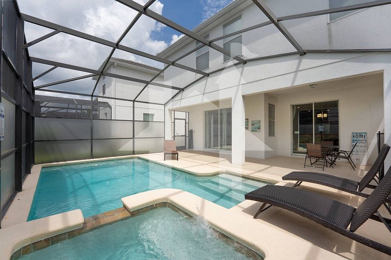 Vacation Home Near Disney, 6 bedrooms