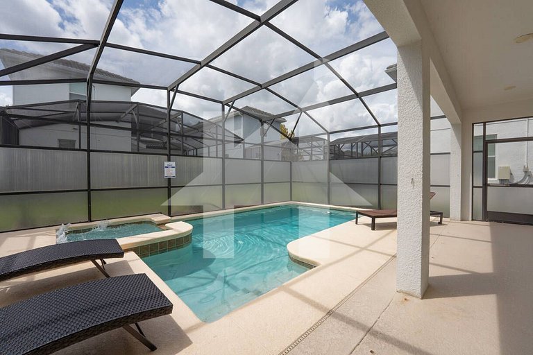 Vacation Home Near Disney, 6 bedrooms