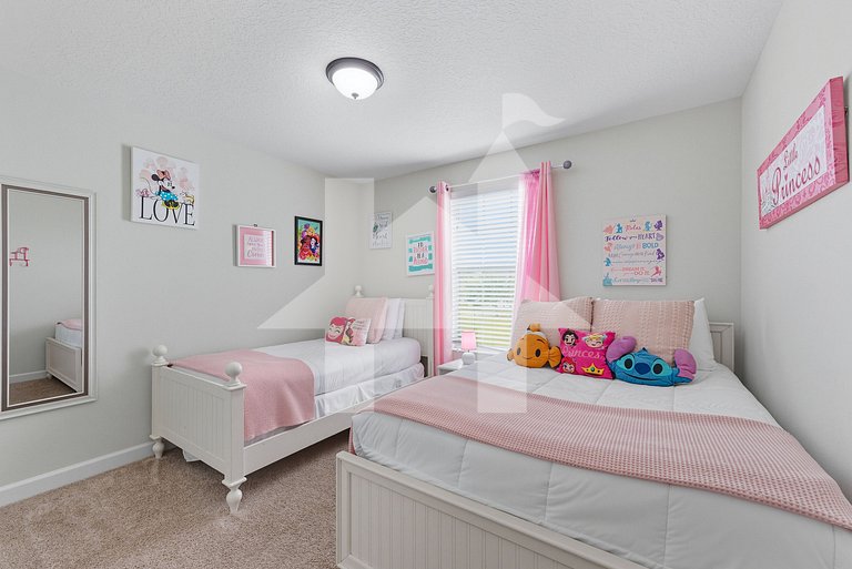 Vacation Home Near Disney, 6 bedrooms