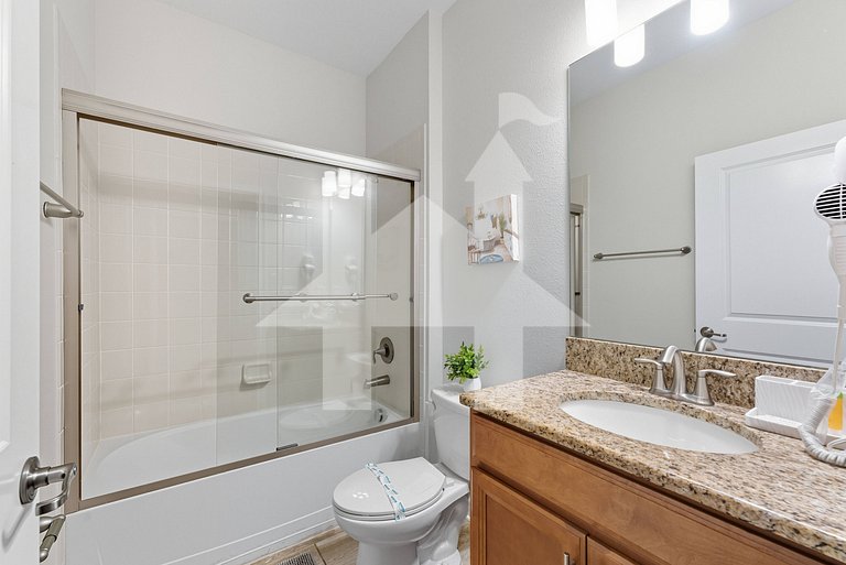 Vacation Home Near Disney, 6 bedrooms