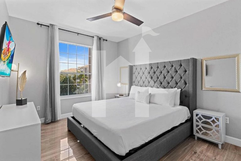 Modern 3BR Condo at Vista Cay – Near Disney