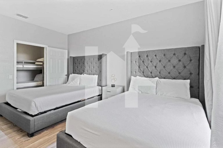 Modern 3BR Condo at Vista Cay – Near Disney