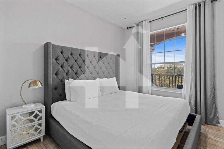 Modern 3BR Condo at Vista Cay – Near Disney