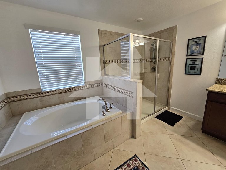 Vacation Home Near Disney, 6 bedrooms