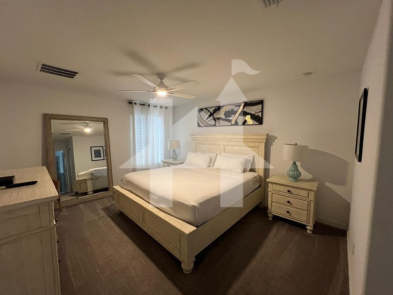 Vacation Home Near Disney, 6 bedrooms