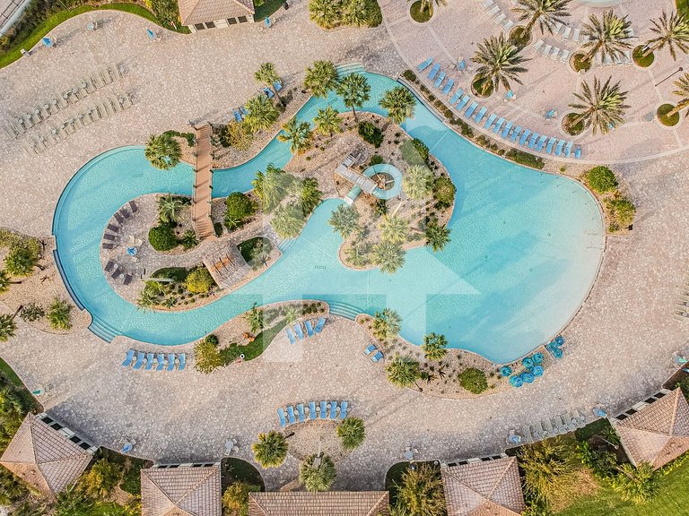 Vacation Home Near Disney, 6 bedrooms