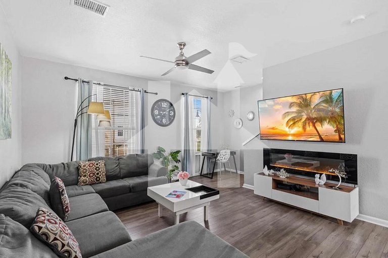 3-Bedroom Townhouse at Vista Cay Resort