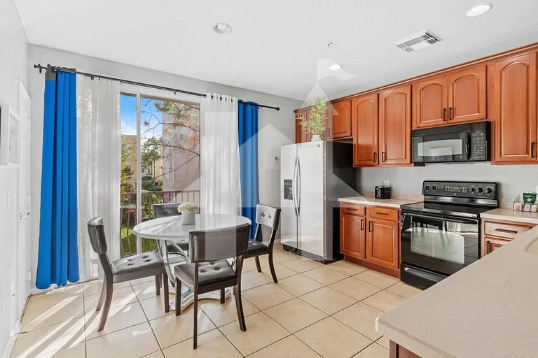 3-Bedroom Townhouse at Vista Cay Resort