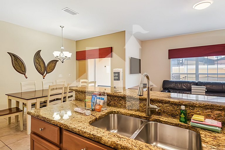 Vacation Home Near Disney, 4 bedrooms